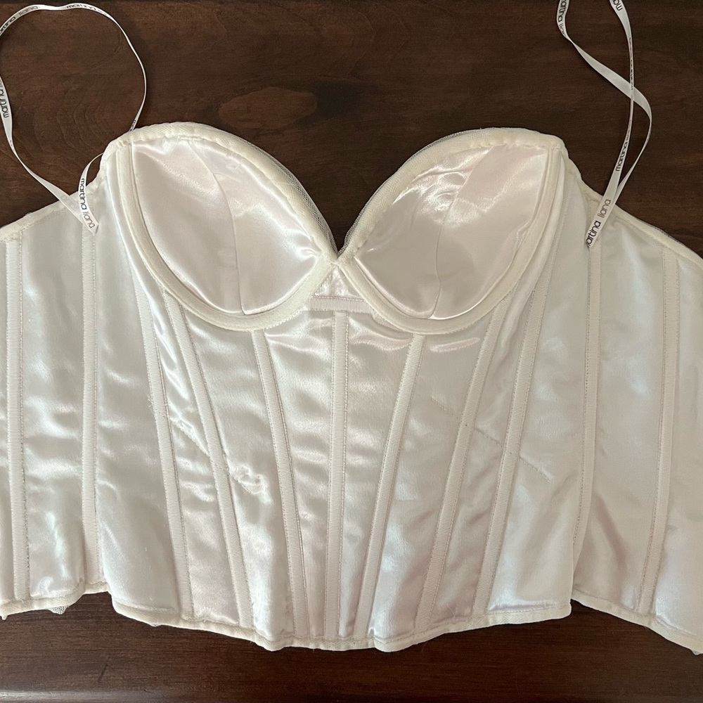 Wedding separates: tulle corset top with boning, fully beaded skirt, veil - Picture 12 of 15